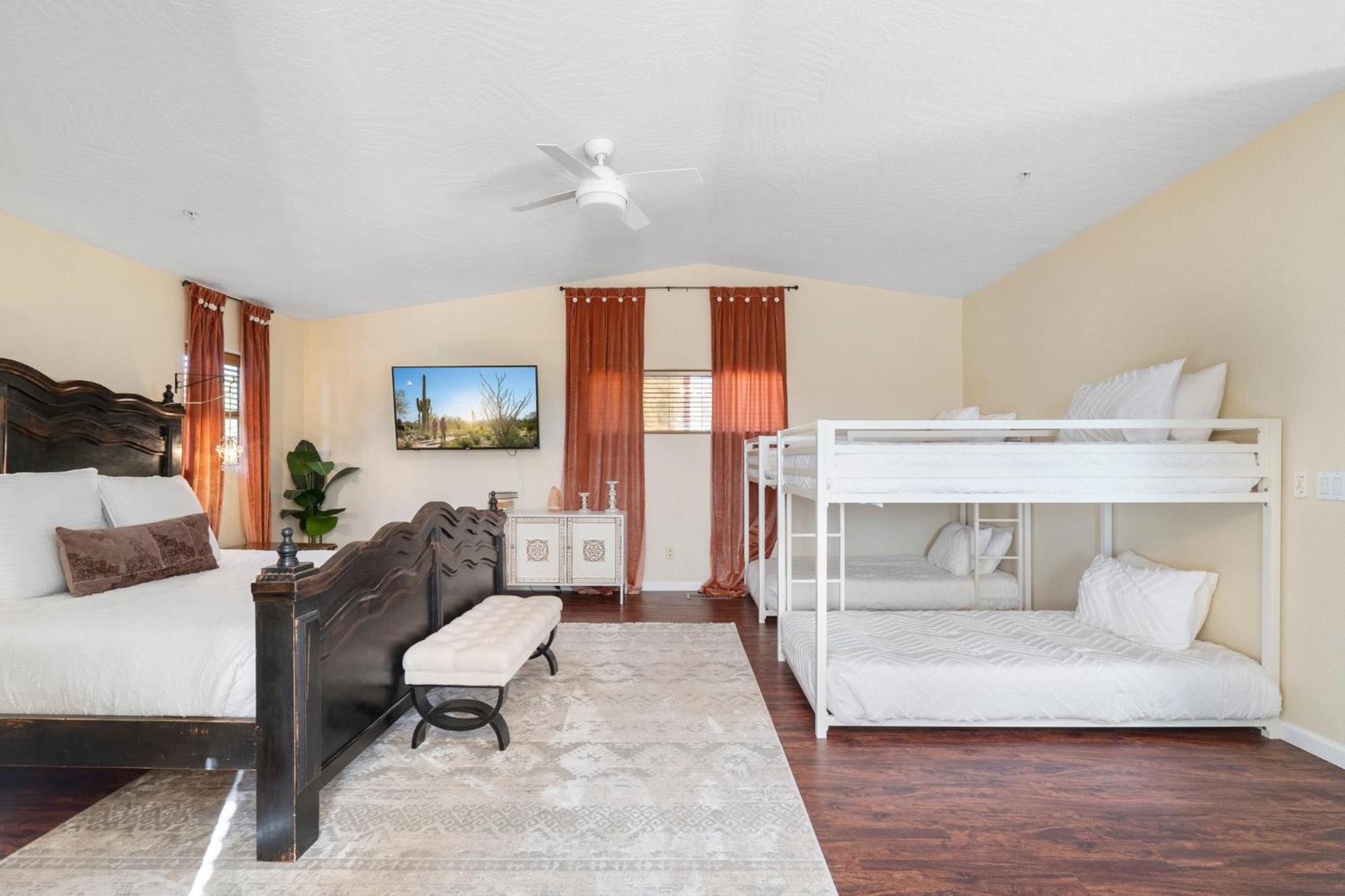 Serene Home- Sleeps 16 - Pet Friendly - Hot Tub - Pool -2 Kitchens! Sedona Exterior foto